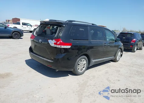 2013 Toyota Sienna Xle V6 8 Passenger z USA, uszkodzony, nr VIN 5TDYK3DC6DS340954